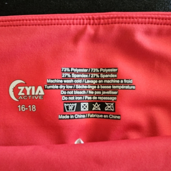 Zyia Royalty Red Strip Light N Tight Hi-Rise Crop 17" Leggings, Size 16-18 - Picture 4 of 4